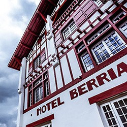 BERRIA: rebirth of the Basque pelota temple